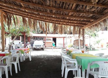 La  Vena Palapa Restaurant